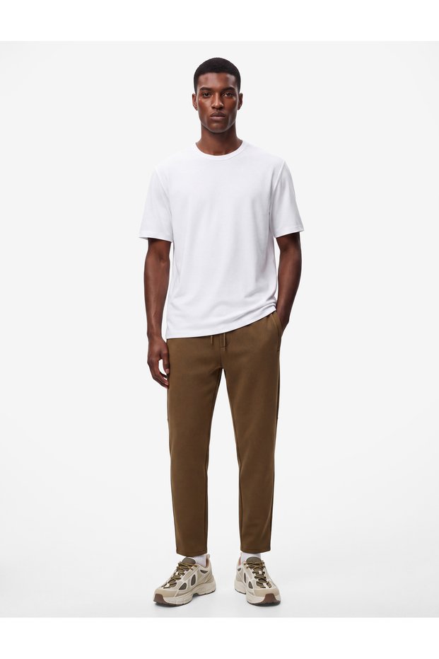 Straight Fit, Detailed Stitching, Pocketed, Ribbed, Lace-Up Sports Sweatpants