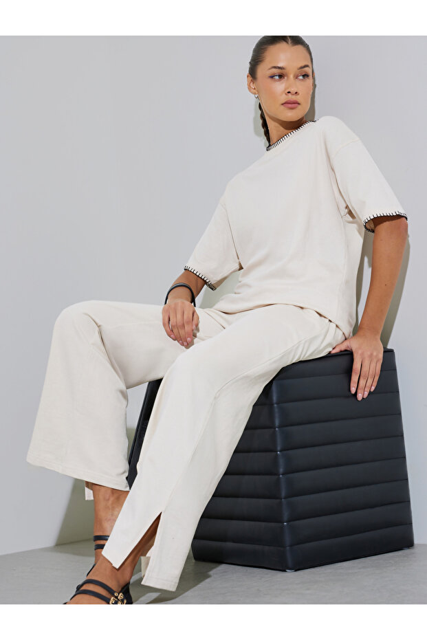 Cream Contrast Stitching T-Shirt and Wide Leg Side Slit Joggers Set