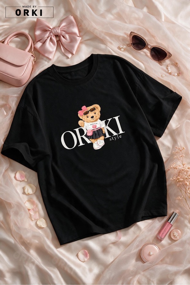 Black Unisex Oversize T-Shirt with Glasses and Ribbon Teddy Bear Print