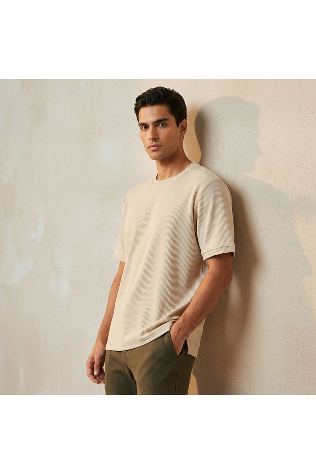 MESSY TEE