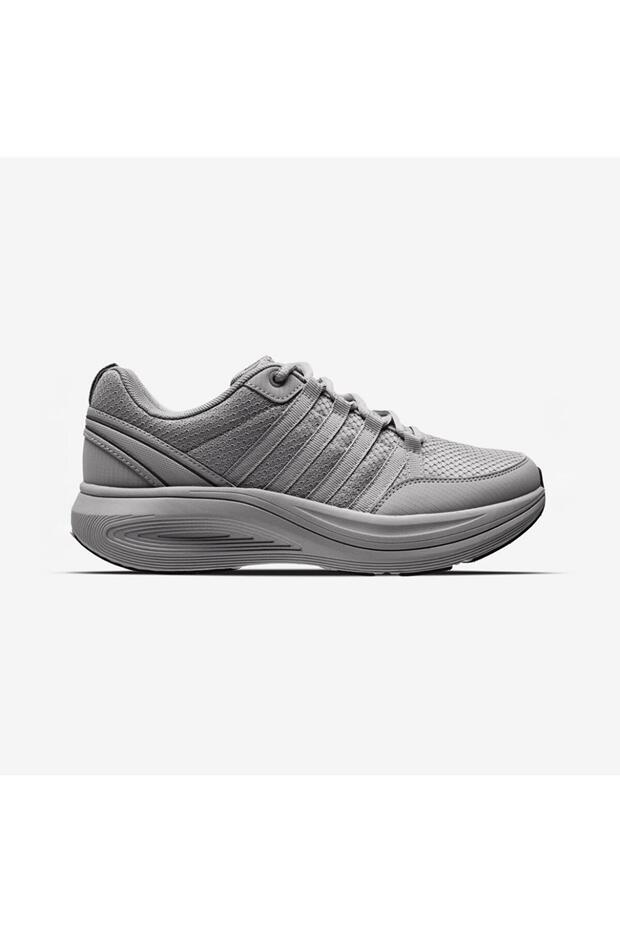 Legend 8 Sports Shoes