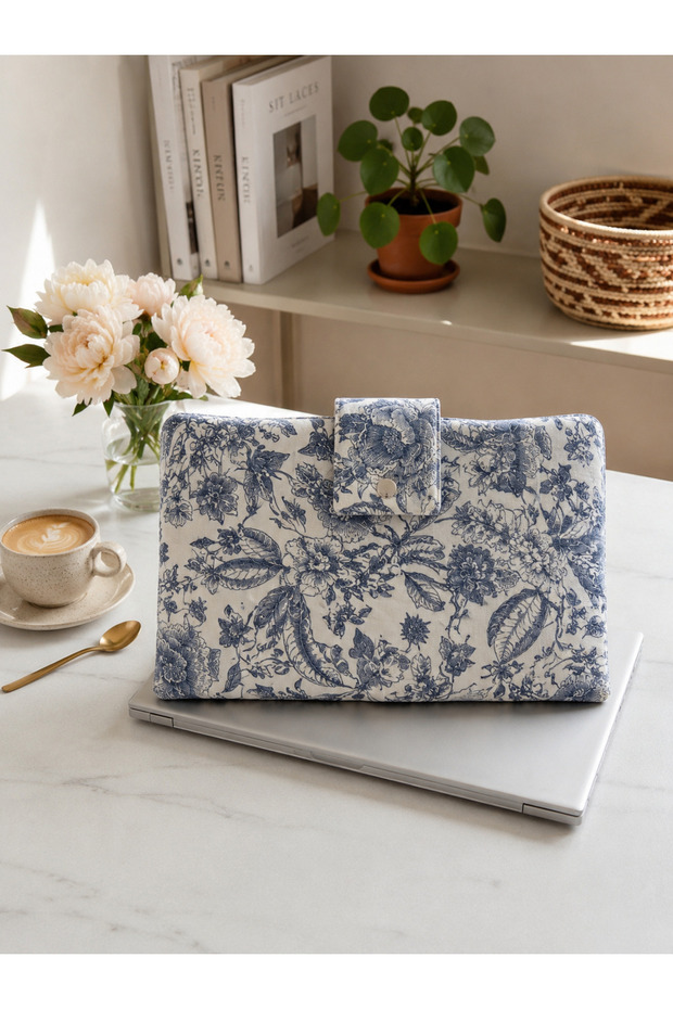 Handmade Toile Pattern Quilted Laptop Cover