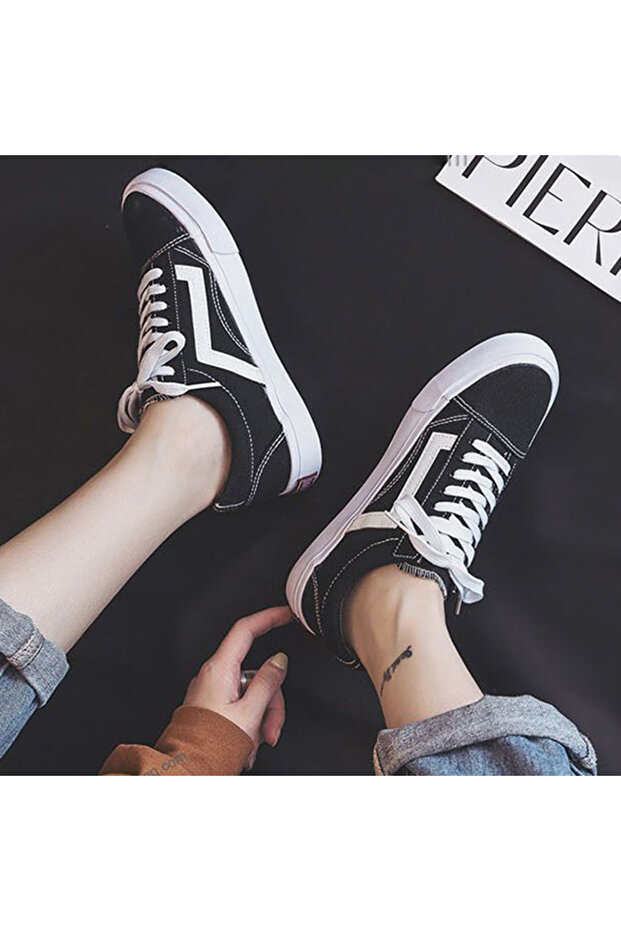 Women's Black Street Canvas Chunky Lace-Up Sneakers