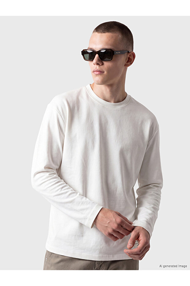 Özmarka New Season Ecru Crew Neck Men's Sweatshirt