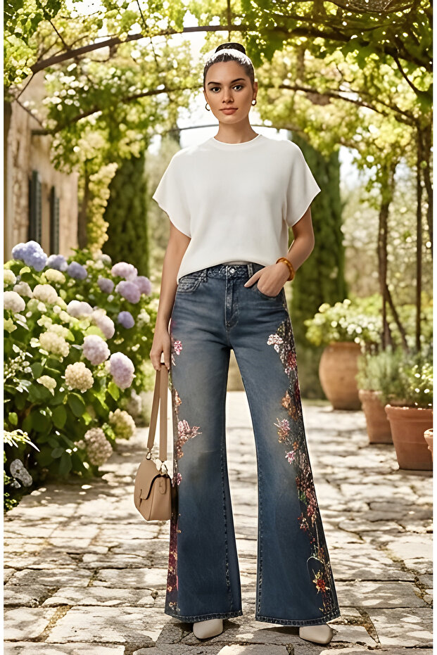 Flora Çiçek İşlemeli Jean