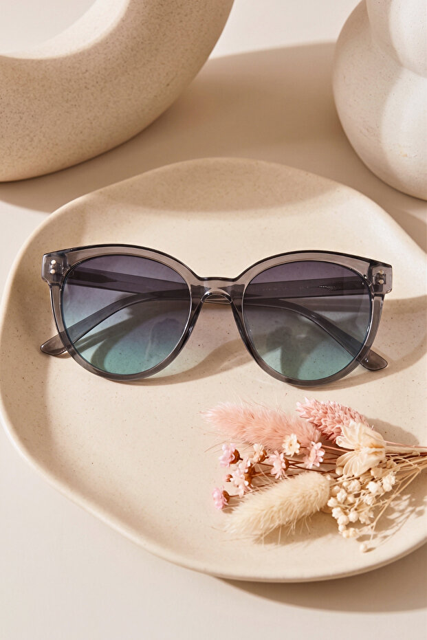 Transparent Gray Frame Blue Gradient Glass Sunglasses