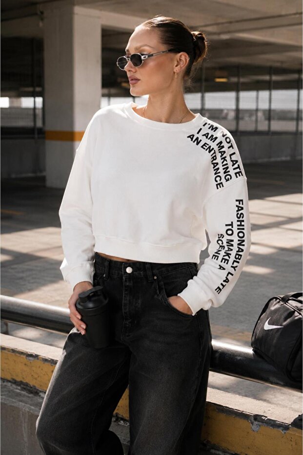 Women's Oversize Short Sweatshirt with Sleeve Print Detail 265140 -