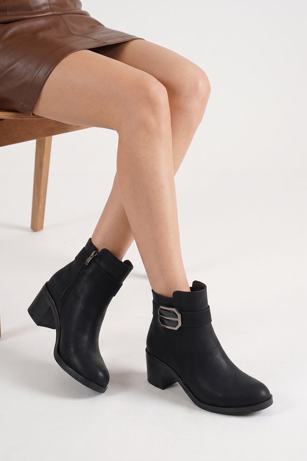Women's Boots Black Emerald Smoked Metal Buckle Detailed Side Zipper Non-Slip Thermo Sole Water Resistant