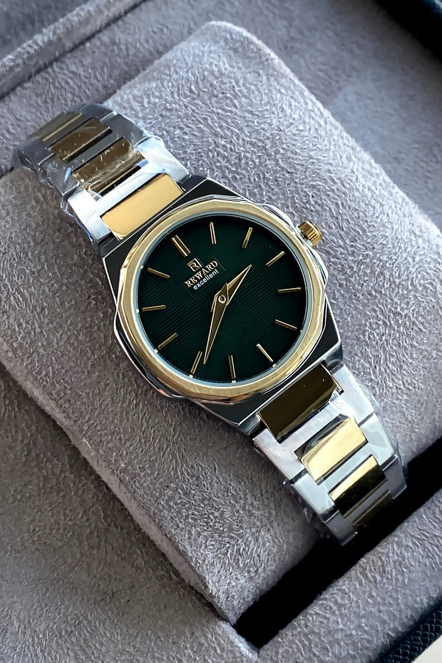 Original stainless steel band women's watch with special gift box - perfect for a loved one