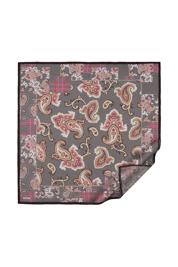 Smoked patchwork patterned tensel scarf