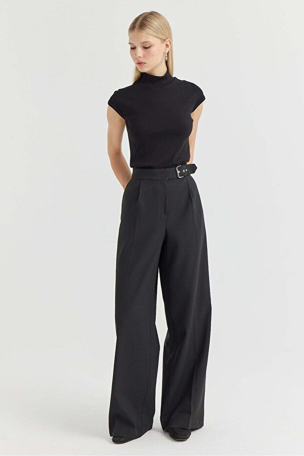 Women's Belt Detailed Wide Leg Trousers