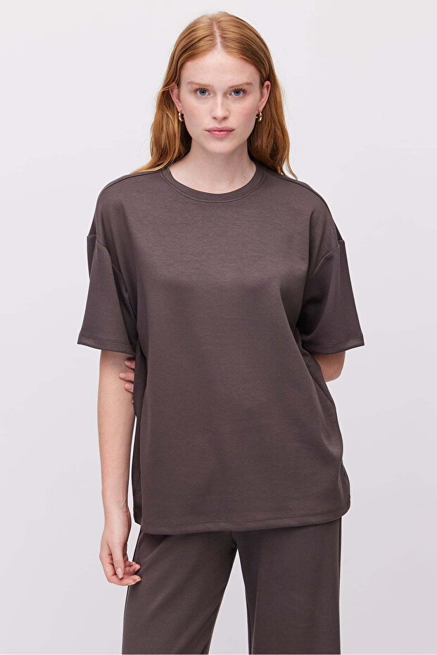Women's Crew Neck Oversize T-Shirt