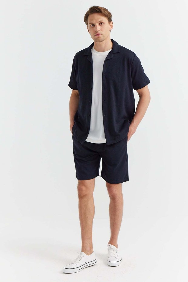 Men's Tie-Waist Textured Shorts
