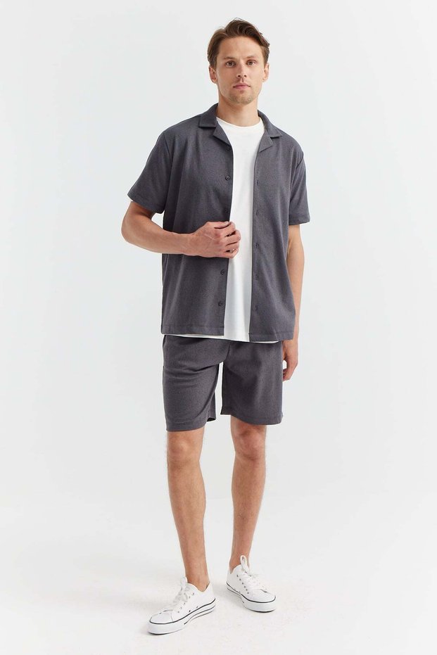 Men's Tie-Waist Textured Shorts