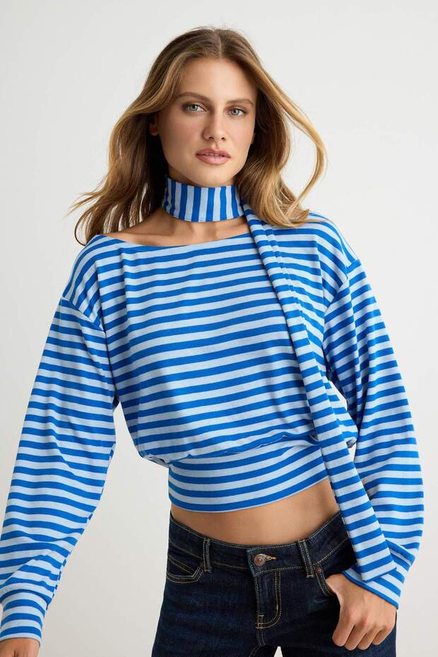Çok Renkli Açık Omuzlu Şal Aksesuar Detaylı Regular/Normal Kalıp Örme Bluz TWOAW26BZ00308