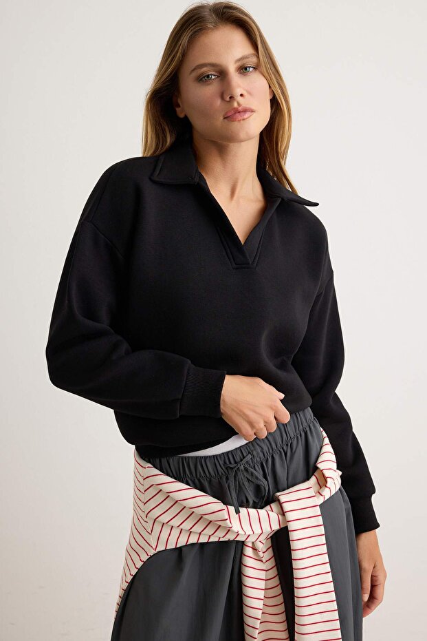 Siyah Kalın İçi Polarlı Polo V Yaka Oversize/Geniş Kesim Örme Sweatshirt TWOAW27SW00081
