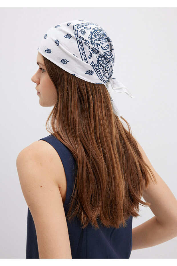 Printed White Bandana 1911810-70057