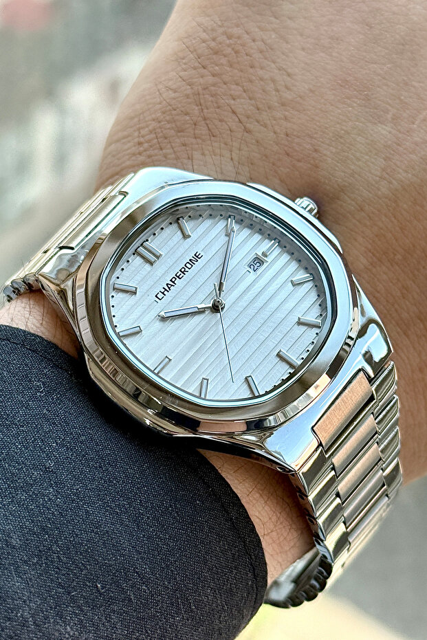 Ch223M Men's Wristwatch with Steel Strap