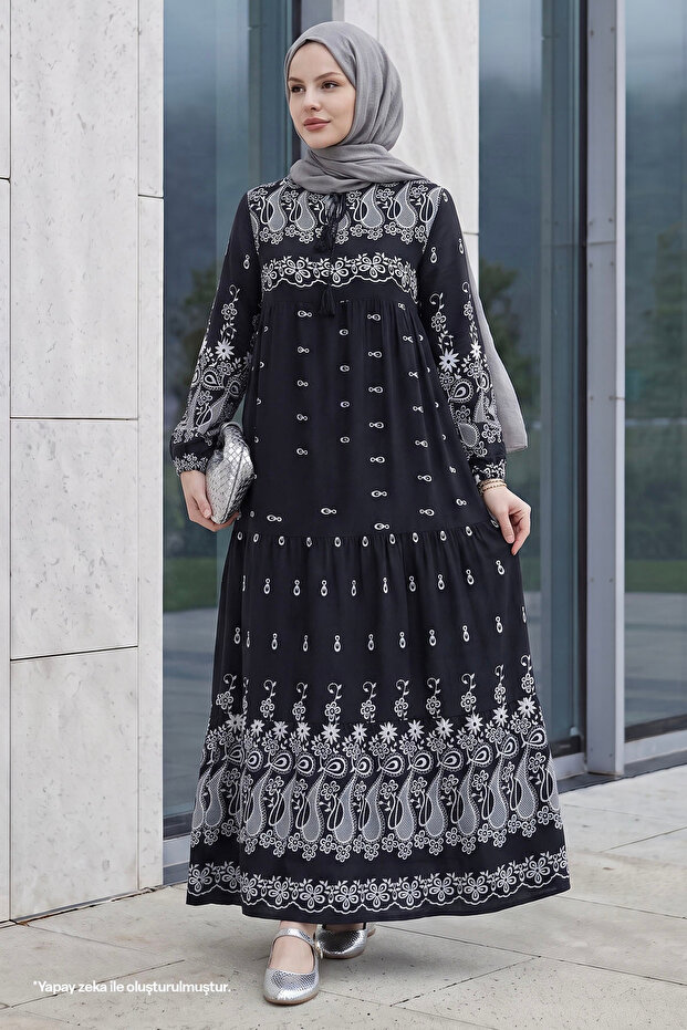 Selva Patterned Viscose Dress with Tassels on the Front - Black