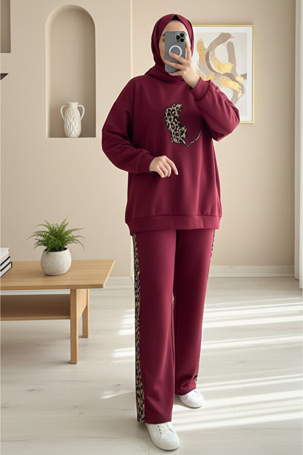 Scuba Suit with Leopard Figure and Patterned Trousers - Burgundy
