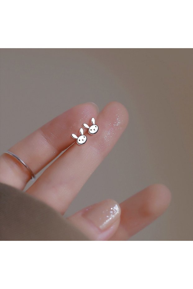 A Pair qd440-1 Simple Rabbit Stud Earrings for Women Hypoallergenic Daily Wear Small Multiple Animal