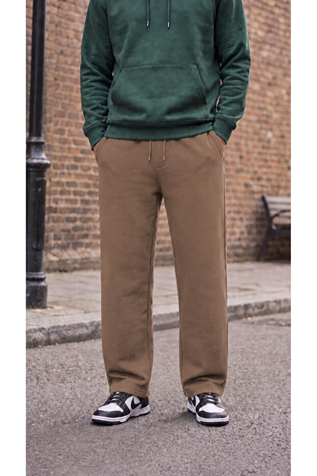 Men's Brown 3 Thread Baggy Oversize Sweatpants with Back Pockets