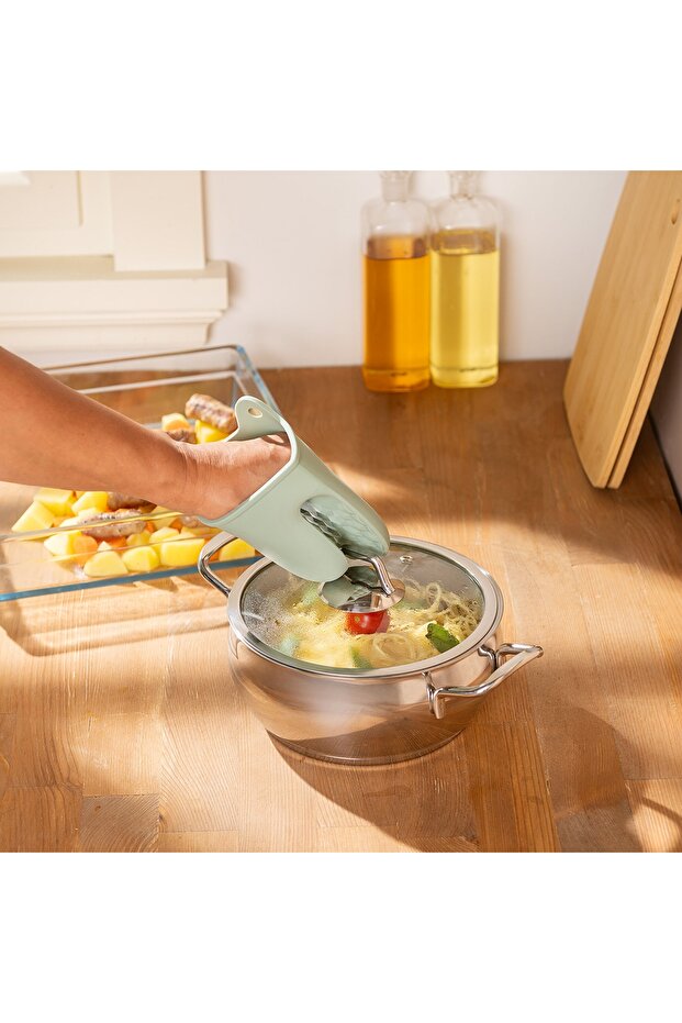 Rustic Silicone Handle