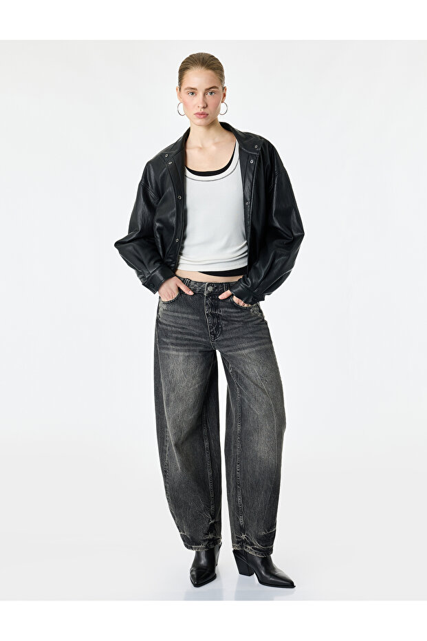Washable Stitched Detailed Buttoned Comfortable Fit Balloon Fit Barrel Denim Trousers - Barrel Jeans