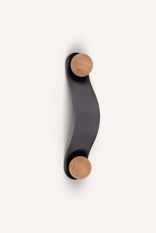 Black Wooden Detailed 96 mm Leather Handle