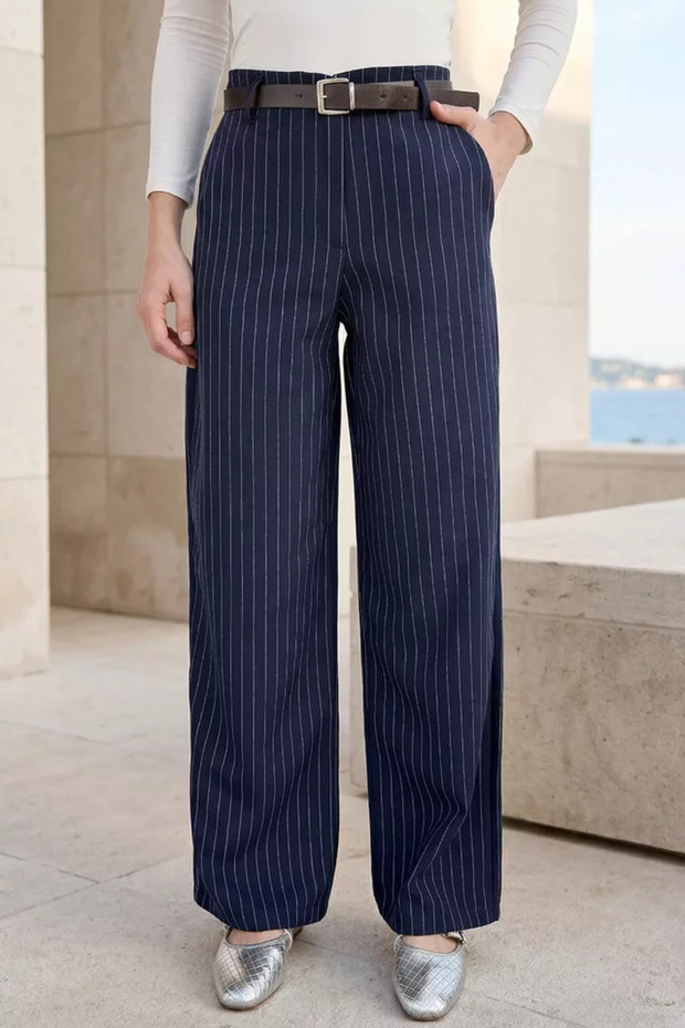 Women's Belted Striped Wide-Leg Trousers