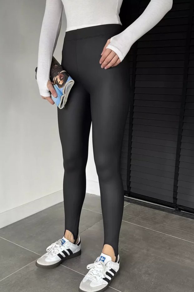 Women's Slip-On Faux Leather Leggings