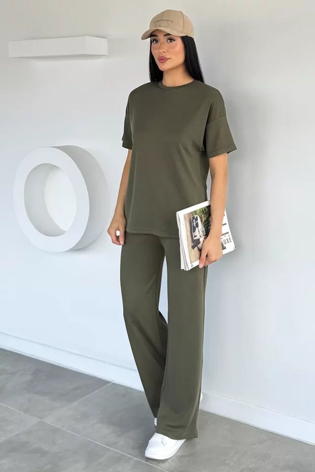 Women's Crew Neck T-Shirt and Elastic Waist Palazzo Pants Two-Piece Set