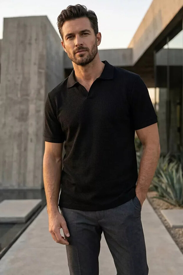 Men's Polo Neck T-Shirt with Self-Line Pattern
