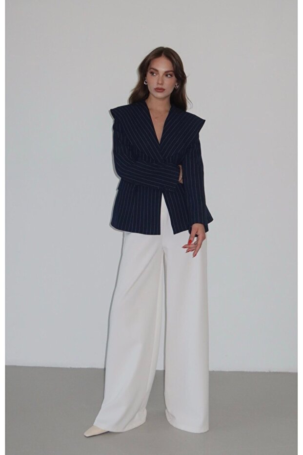 Women's Striped Wide Collar Padded Oversize Blazer Jacket