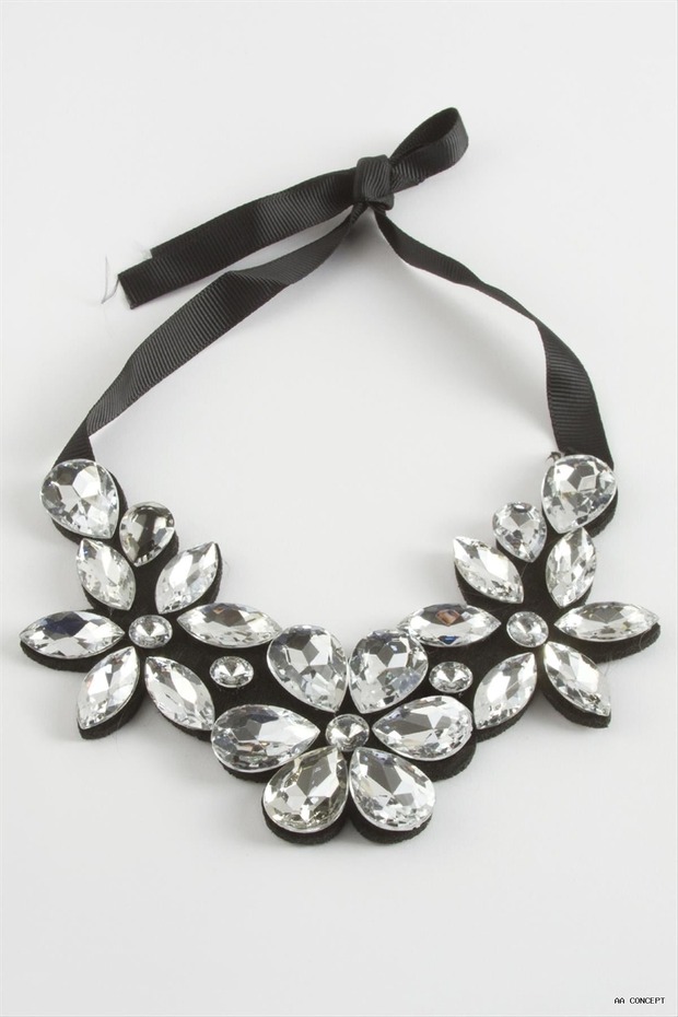 CONCEPTA Flower-Studded Collar Necklace (165020) Silver Color