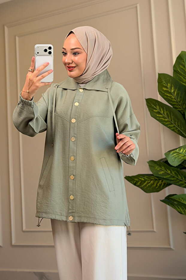 6597 - Comfortable Buttoned Pocket Cap with Wide Collar Detail