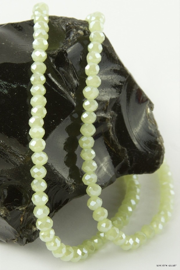 Spt-Gld Colorful Crystal String Stone 4 mm (141718) Water Green