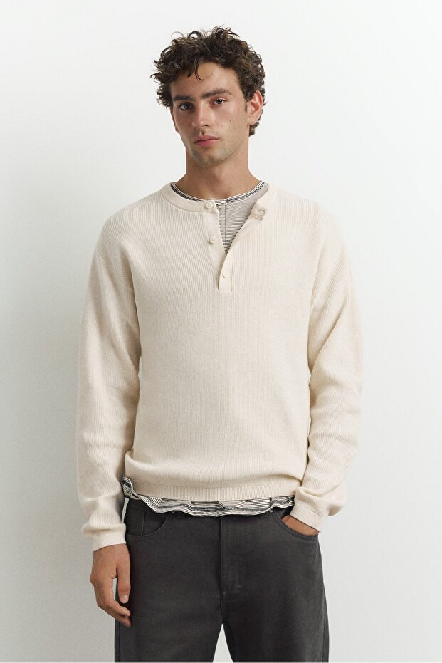Henley yaka kazak