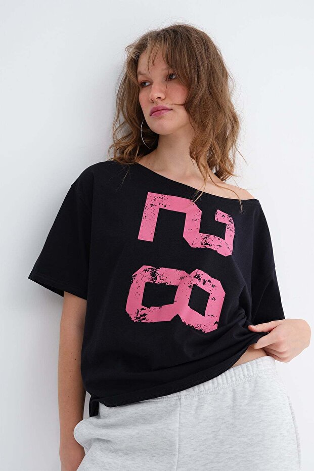 Kayık Neckline Printed T-Shirt P10769