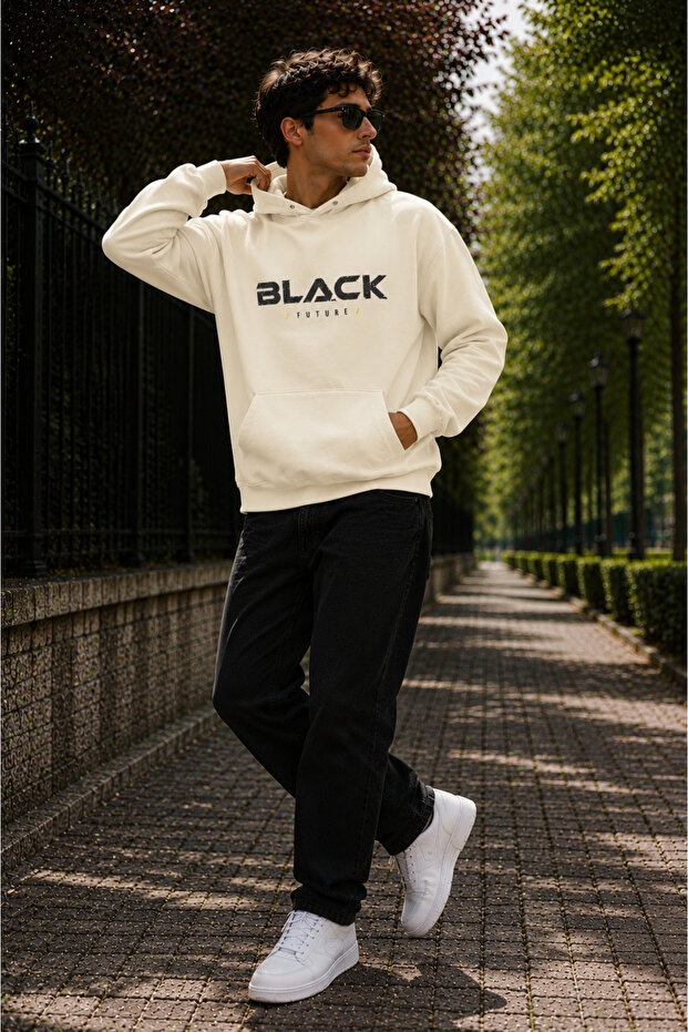 سويت شيرت رجالي أسود من القطن بطبعة Black Future مع جيوب كانجارو وقلنسوة