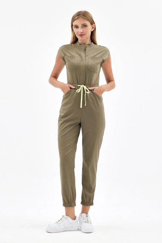 Lexi Hunter Green Scrubs Tulum