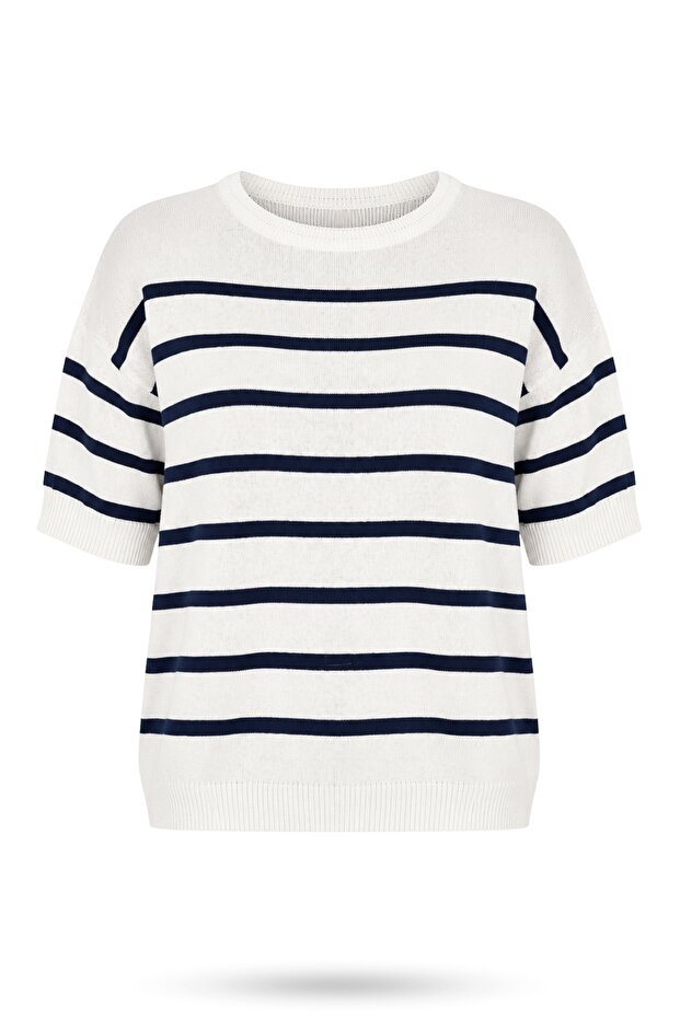 Sweaters - Ecru - Regular fit