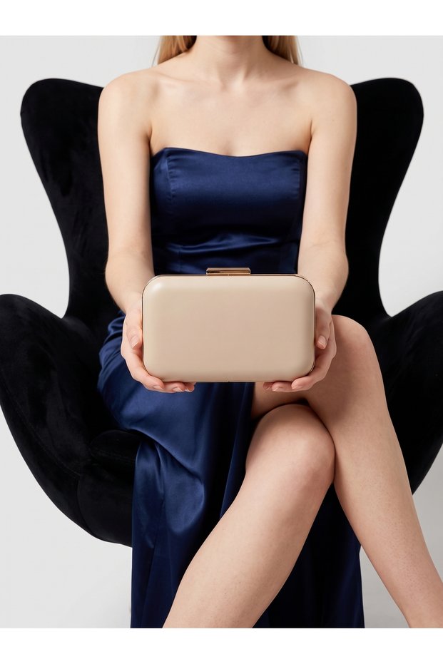 Dark Skin Matte Leather Metal Detailed Chain Strap Women's Evening Dress Bag Wedding Engagement Graduation