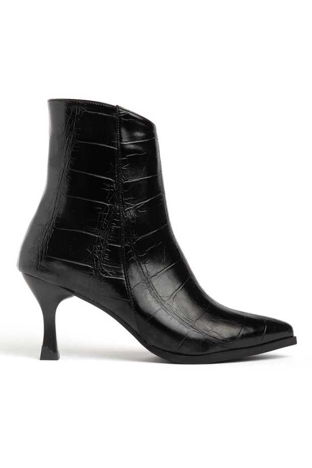Ravenna Black Pointed Toe Women's Heeled Boots