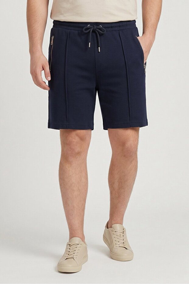 Men Solid Basic Shorts, Navy