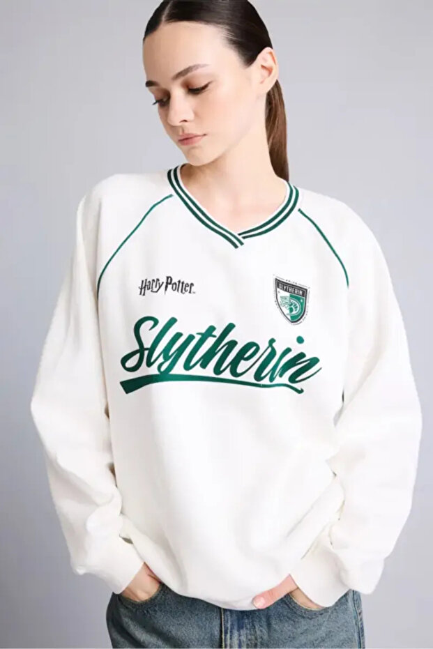 Harry Potter Printed Raglan Sleeve Oversize V-Neck Thick Sweatshirt I3022Ax26Au