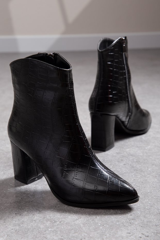 Women's Style Ankle Crocodile Zippered Non-Slip Sole 7 cm Heeled Boots & Booties