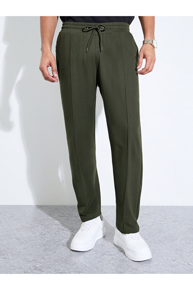Men Green Plain Pintuck Joggers