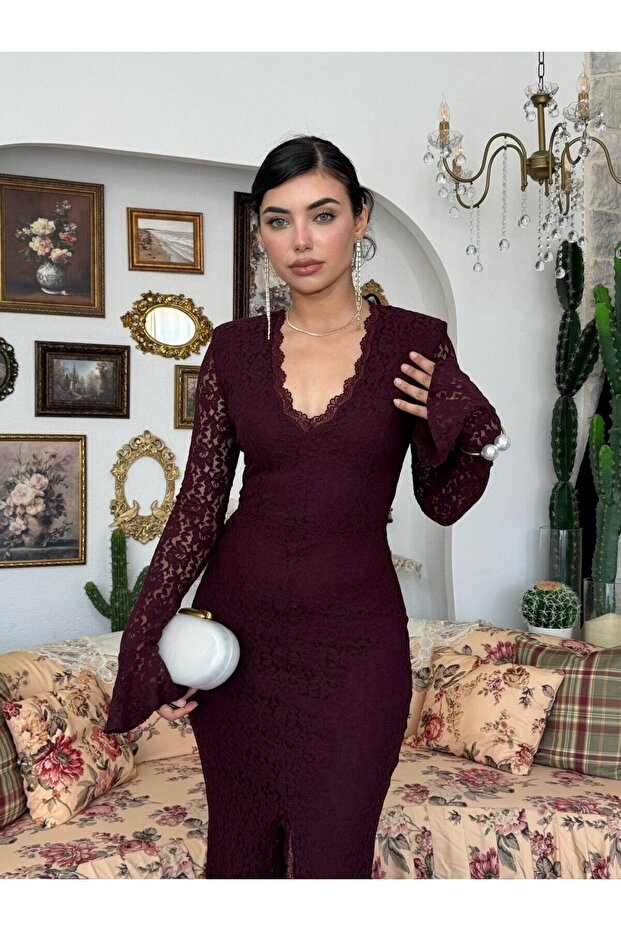 Women's Plum Lace V-Neck Long Sleeve Spanish Sleeve Slit Midi Dress