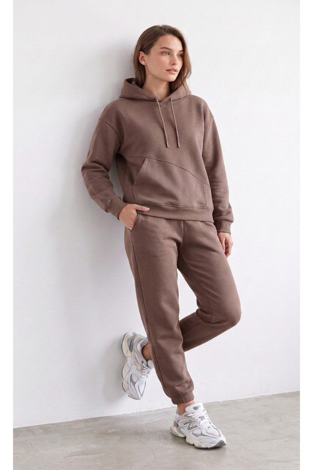 Women's 3 Thread Winter Thick Puff Fabric Tracksuit Set with Side Pockets and Fleece Inside